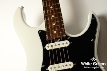 stay - Snow Flake White Pearl Mica